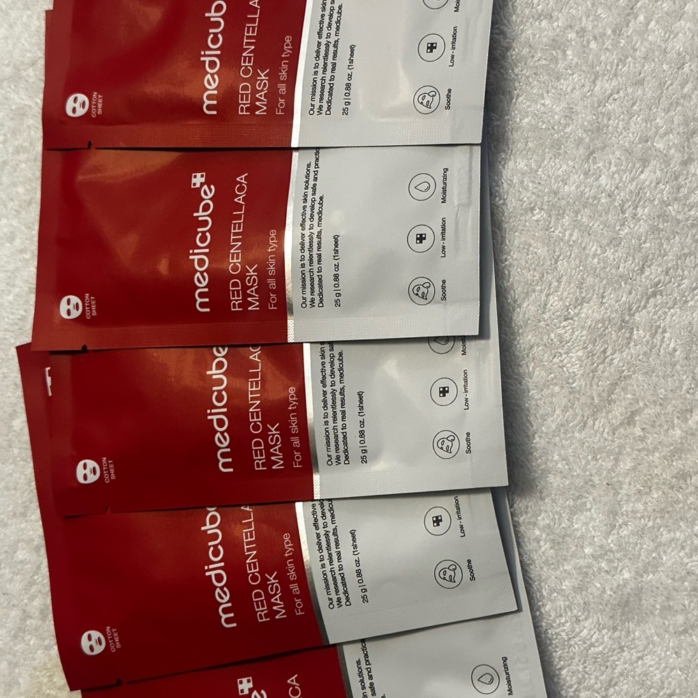 Medicube Red Centellaca Mask - Picture 2 of 2